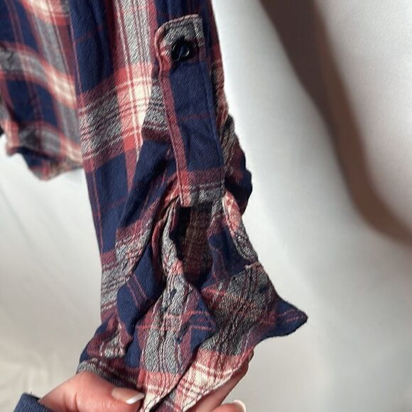 E Hanger M E&M Plaid Long Sleeve Top. Size Large. - Picture 4 of 7
